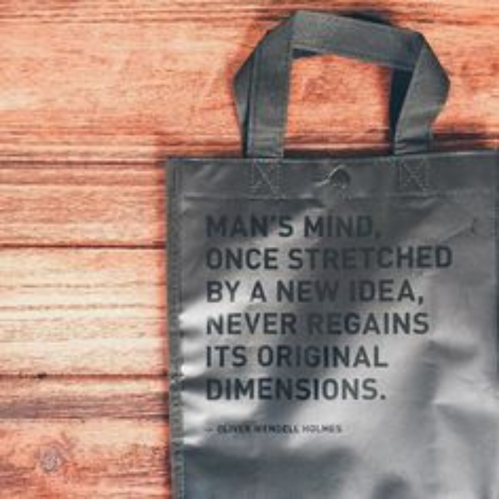 Lululemon black reusable tote